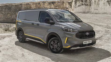 Ford Transit Custom - exteriér a ložný prostor