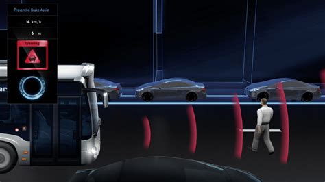 Ilustrace fungování asistenčních systémů Sideguard Assist a Preventive Brake Assist