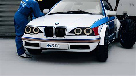 Grafika: Rozdíly mezi rozvodovým řemenem a řetězem a jejich komponenty
