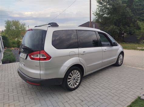 Infografika znázorňující hlavní komponenty diagnostické cesty v Ford Galaxy II