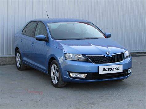 Škoda Rapid na silnici - porovnání benzín vs diesel