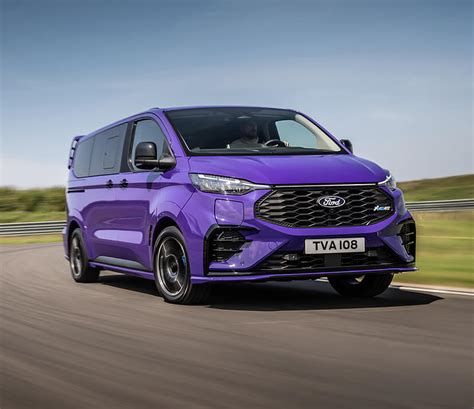 Ford Tourneo Custom MS-RT zvýrazněná osobnost