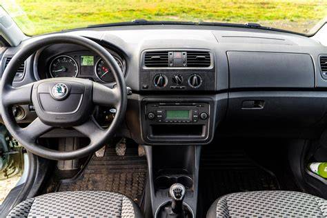 Fabia II interier po faceliftu