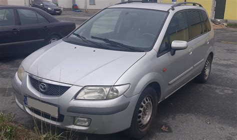 Mazda Premacy 1.8 - pohled z boku