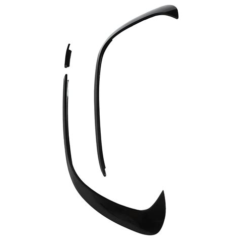 Schéma mřížky předního nárazníku s vyznačením pravé přední strany a bez otvorů pro mlhové světlomety.