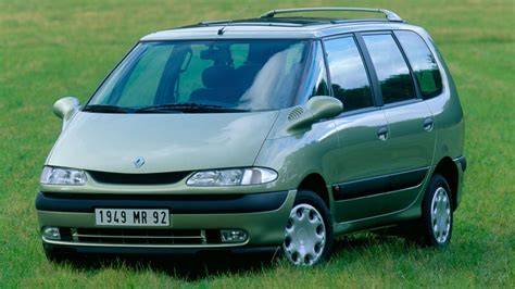 Renault Espace II - řez karoserií: ocelový skelet, zinková lázeň, plastové panely