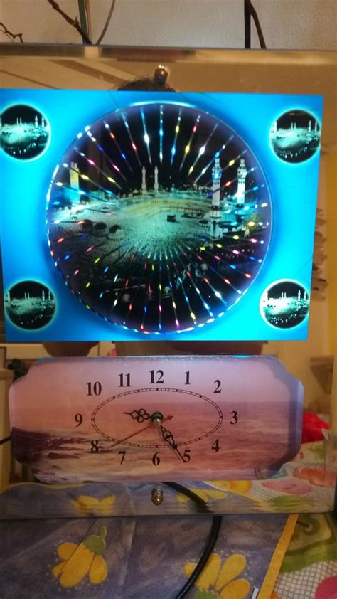 Ilustrace možností personalizace podsvícení autorádia