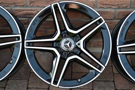 Obrázek srovnání kol 5x112 a AMG disky pro ML