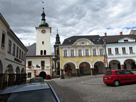 Infografika: Rozsah služeb a historické prohlídky na STK Ústí nad Orlicí