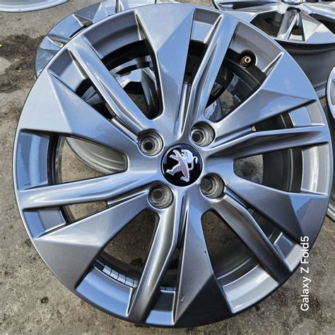 Ukázka alu kol pro Peugeot 2008 - rozložení 4x108, ET32, 6,5Jx16