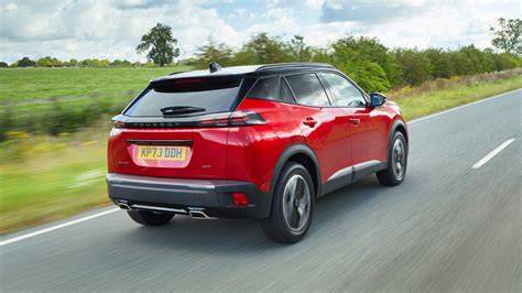 Infografika: Porovnání verzí Peugeot 2008