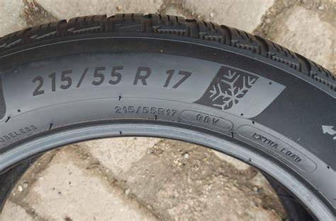 Infografika: Rozměry a parametry 215/55 R17 XL 98V