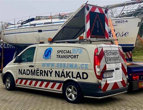 Infografika nadrozměrné přepravy a doprovodu
