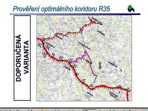 Infografika: Rychlostní silnice R35 vs. D1 - srovnání objemu dopravy