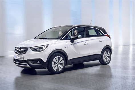 Vizor přední maska a LED světla Opel Crossland