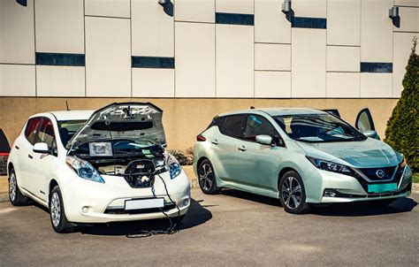 elektromobil Nissan Leaf druhé generace v interiéru