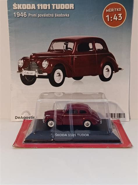 Obrázek historického prospektu Škoda z roku 1946 ukazující model 1101 Tudor a titulní stránku pro Dánsko
