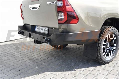 Obrázek schématu montáže nárazníku na Hilux 1990