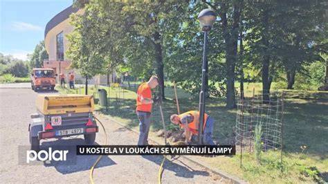 Parkoviště u kostela sv. Barbory v Karviné-Loukách