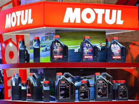 Ilustrace: Přehled ikon mazacích plánů výrobců olejů (Castrol, Shell, Motul, Liqui Moly)