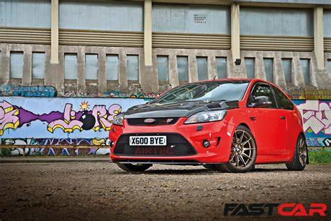 Infografika s porovnáním typů předních nárazníků a spoilerů pro Ford Focus MK2