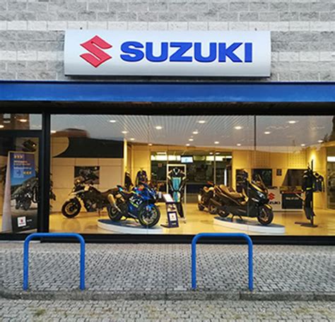 Showroom motorek Suzuki