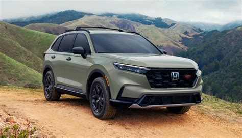CR-V Hybrid - elegantní a prostorné SUV s hybridním pohonem