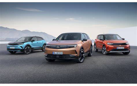 Ilustrace: Opel v různých segmentech - od Kadettu po Mokka a Grandland