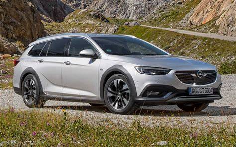 obecný pohled na Insignia Country Tourer