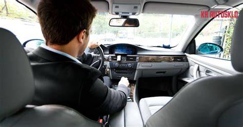 inovativní autoškolní vozy s asistenčními systémy