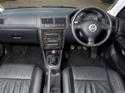 Volkswagen Golf IV interiér a exteriér