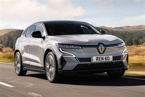 elektrický Renault Megane interiér a displeje