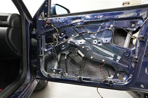 Infografika: Jak funguje mechanizmus stahování okna W168 a identifikace problémů