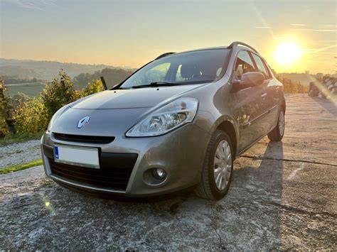 kufr a vozidlo Renault Clio Grandtour