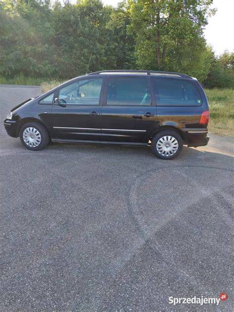 Graf: Srovnání výbavy VW Sharan 1.9 TDI s Ford Galaxy a Fordem S-MAX