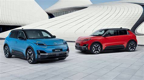 Infografika: Vývoj generací Nissan Micra a jejich klíčové rysy