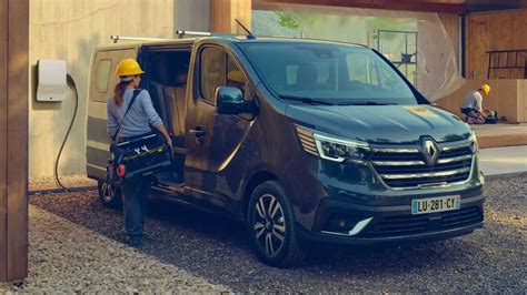 graf spotřeby a dojezdu Renault Trafic