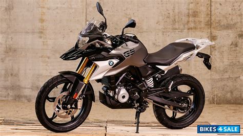 BMW G 310 GS s padacím rámem a drátěnými koly