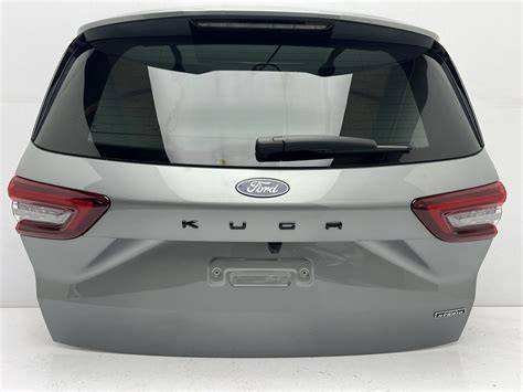kamera zabudovaná do lampy SPZ Ford Kuga