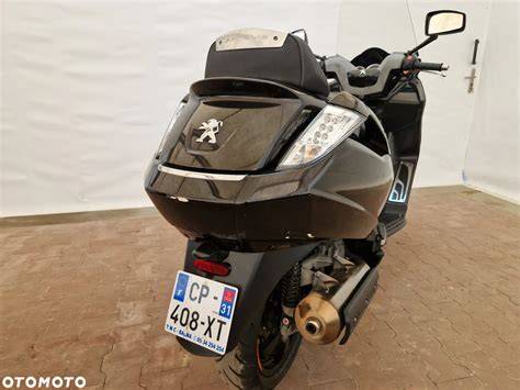 Peugeot Satelis 125 design a kufr pod sedlem