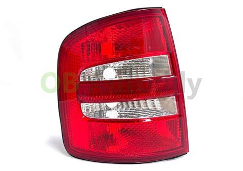 zadní lampy Fabia combi a sedan facelift (pohled zezadu)