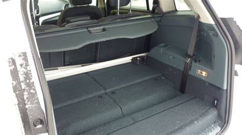 Ford C-Max interiér a ergonómie