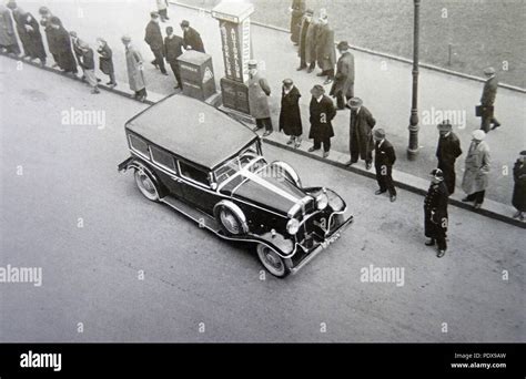 Grandiózní jízda Walter Royal: Praha - Paříž - Praha