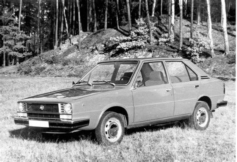 koncepce pohonu vpředu napříč a pohon předních kol