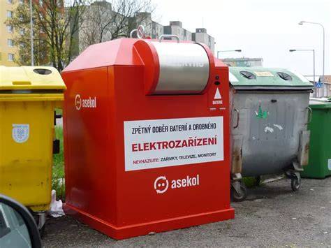 kontejnery pro baterie v prodejnách