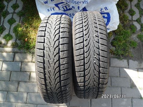 zimní pneu 145/65 R15 na vozidle