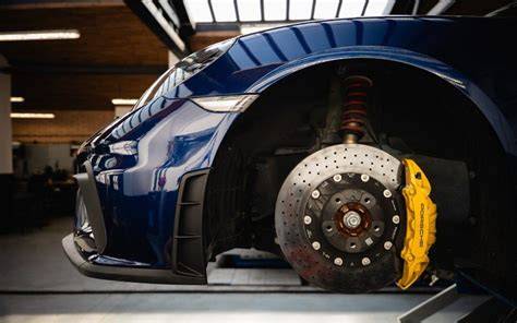 keramicke brzdy rs6 detail
