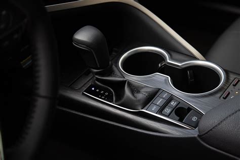 Interiér vozu Toyota Camry Hybrid