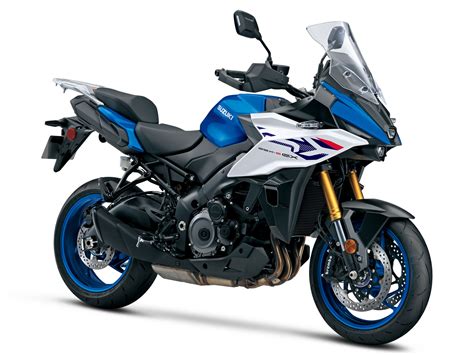 motorkový motiv Suzuki GSX-S1000GX+ na přední straně trička