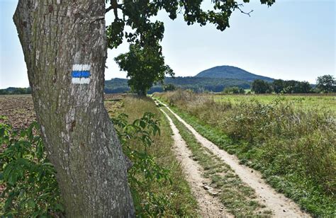 turistická trasa Kunětická hora a okolí